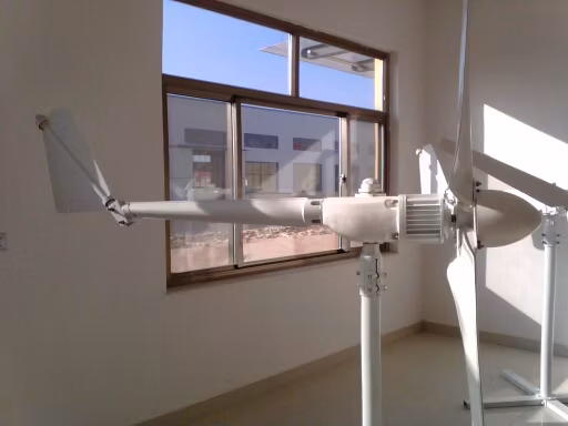 Wind Solar Hybrid Power System /Wind Turbine /Solar Power System (700W) Wind Generator System for Home Use Wind Power Wind Mill Solar System